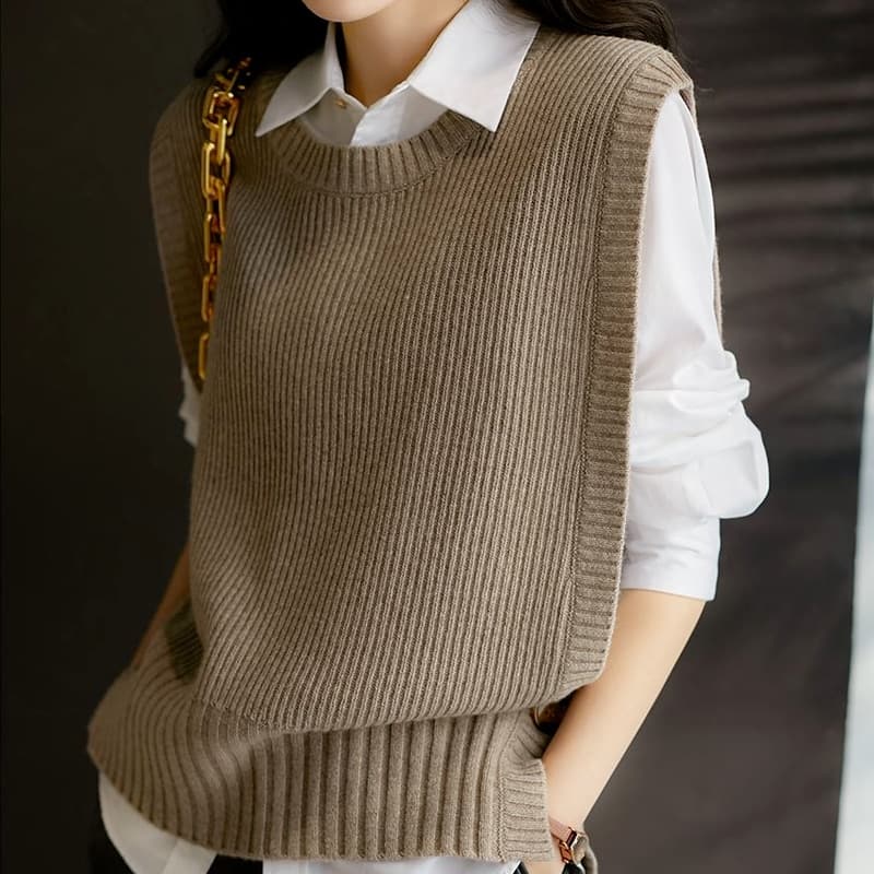 New Women Sweater Vest O neck Solid Autumn Fashionable Button Chic Design Female Leisure Knitwear Preppy Style Soft Cozy
